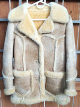 Sherpa Leather Jacket-Vtg-Mountian Woman-10-Tan-Buttons-Fur Lined-Winter... - $280.49