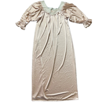 VTG 3/4 Puffed Sleeve Nude Colored Romantic Scoop Neck Nylon Long Nightgown - £19.54 GBP
