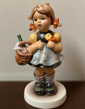Hummel Figurine LITTLE VISITOR # 563/0 TM7 Goebel 1991 Girl w/Basket Flower Wine - £52.94 GBP