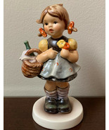 Hummel Figurine LITTLE VISITOR # 563/0 TM7 Goebel 1991 Girl w/Basket Flo... - £52.93 GBP