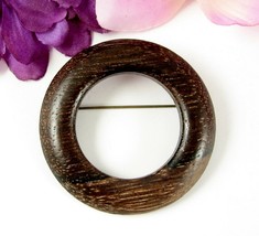 WOOD CIRCLE PIN Vintage Wood Handcrafted Round Frame Hand Made Medium Brown - £13.44 GBP
