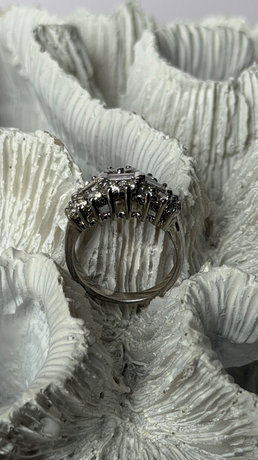 14K White Gold Diamond 0.80 carats Ring Size 4 Item image 4