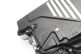 2009-2012 BMW 750I 750Li F01 OEM AIR CLEANER BOX ASSEMBLY P8201 image 2