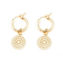 1Pair Classical Hollow Carving Pattern Round Hoop Earrings Women Chic Gold Metal - £7.43 GBP