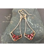 Handmade copper earrings: long diamond frame with red and metallic glass... - €23,96 EUR