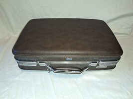 Vintage American Tourister 19&quot; x 13&quot; Briefcase Hard Shell Suitcase [No Key] - $25.00