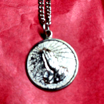 Vintage silver serenity prayer necklace~on back~praying hands on front - $37.62