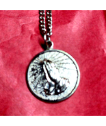 Vintage silver serenity prayer necklace~on back~praying hands on front - $37.62