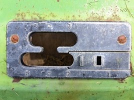 JOHN DEERE 110 112 SHIFTER SHIFT PLATE SELECTOR QUADRANT M42890 Only - $553.22 MXN