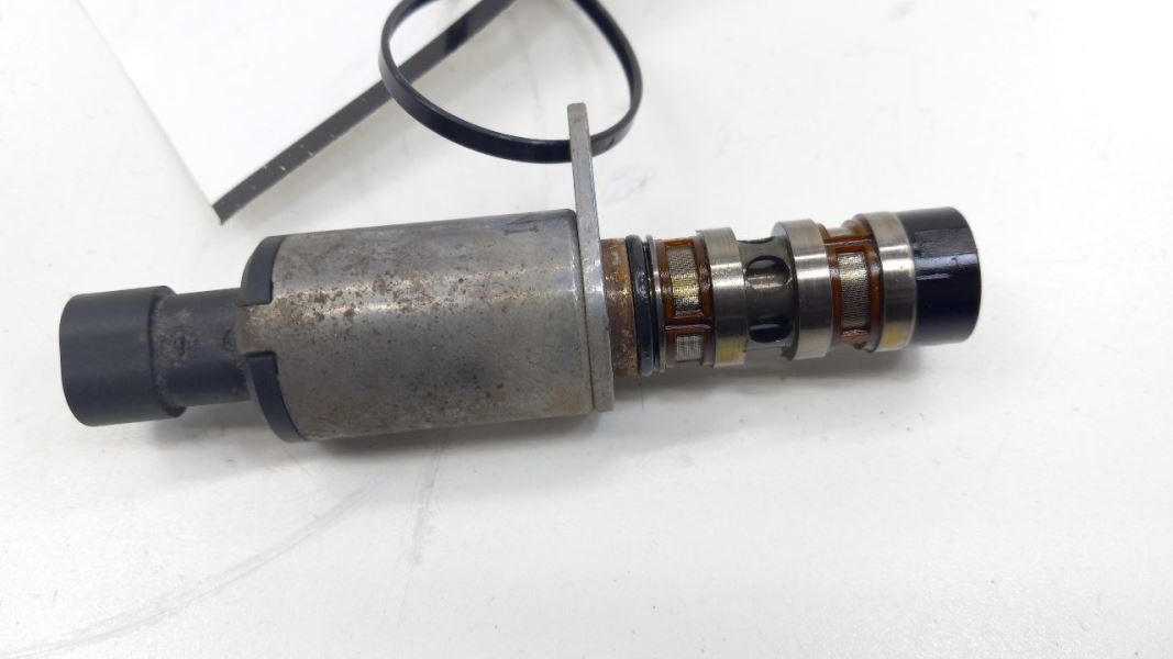 Chevy Sonic Variable Timing Gear Oil Control Valve Solenoid Cylinder Hea... - $49.79