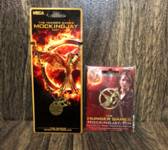 2 NECA Hunger Games Catching Fire Mockingjay Single Chain Necklace &amp; Pin Lot - £14.86 GBP