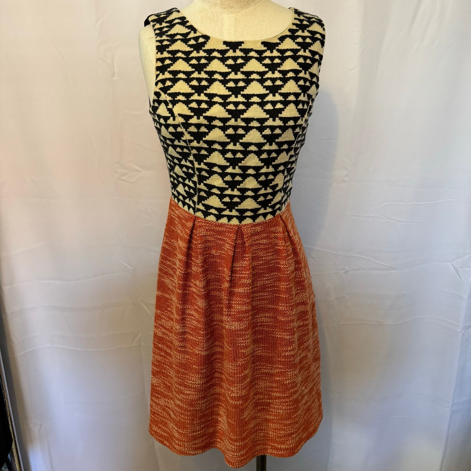 THML Sleeveless Fit &amp; Flare Dress Geometric Knit Bodice Orange Skirt Size S - $27.99