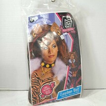 New Monster High Clawdeen Wolf Wig Child&#39;s Costume ears included brown hair - $186.03 MXN
