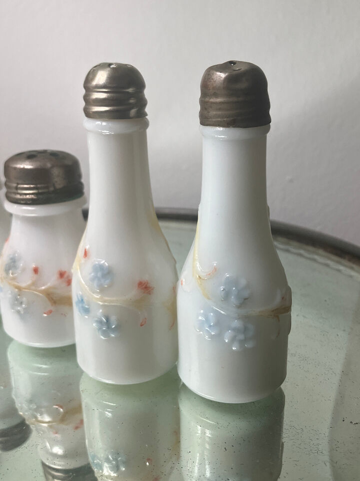 2 Pairs of Antique EAPG Forget Me Knot Peewee Tall/Short Salt & Pepper Shakers Item image 3
