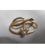 Oval Swirl Chain Look Frame 3 Faux Pearls Brooch/Pin Jewelry Textured Go... - £18.16 GBP