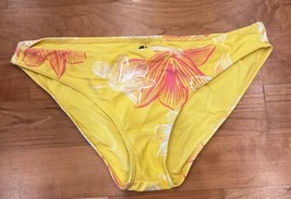 sisstrevolution NWOT women’s M Yellow Floral Bikini Bottom Sf - £15.75 GBP