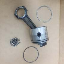 *1974-1975 Evinrude Johnson 319272 0386300 386300 Starboard Piston/Rod/Bearings  - £45.61 GBP