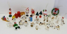 Wooden Christmas Ornaments Lot - £9.34 GBP