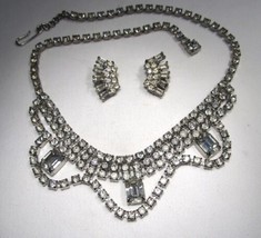 Vintage Clear Rhinestone Jewelry Set Silver Tone Necklace Earrings C3714 - £35.20 GBP