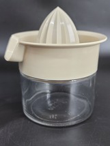 Gemco Juicer-Reamer Vintage 2 Cups Detachable Glass Jar Cream White USA ... - $10.69