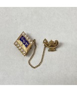 Epsilon Sigma Alpha ΕΣΑ Sorority Gold Tone Lapel Dangle Pin Seed Pearl V... - $677.21 MXN
