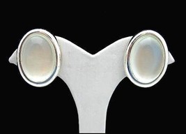 MILKY WHITE Oval GEM EARRINGS Vintage CLIP ON Silvertone Clips 7/8&quot; - $10.99