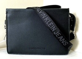 New Calvin Klein Jeans Vegan Pebbled leather Crossbody Bag Black - £53.08 GBP