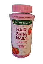 Nature&#39;s Bounty Hair Skin and Nail Vitamin with Biotin Chewable Gummies 90-CT - £9.99 GBP