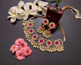 VeroniQ Trends-Gold Plated Floral Necklace With Carved Stones In Handmade Kundan - £235.26 GBP