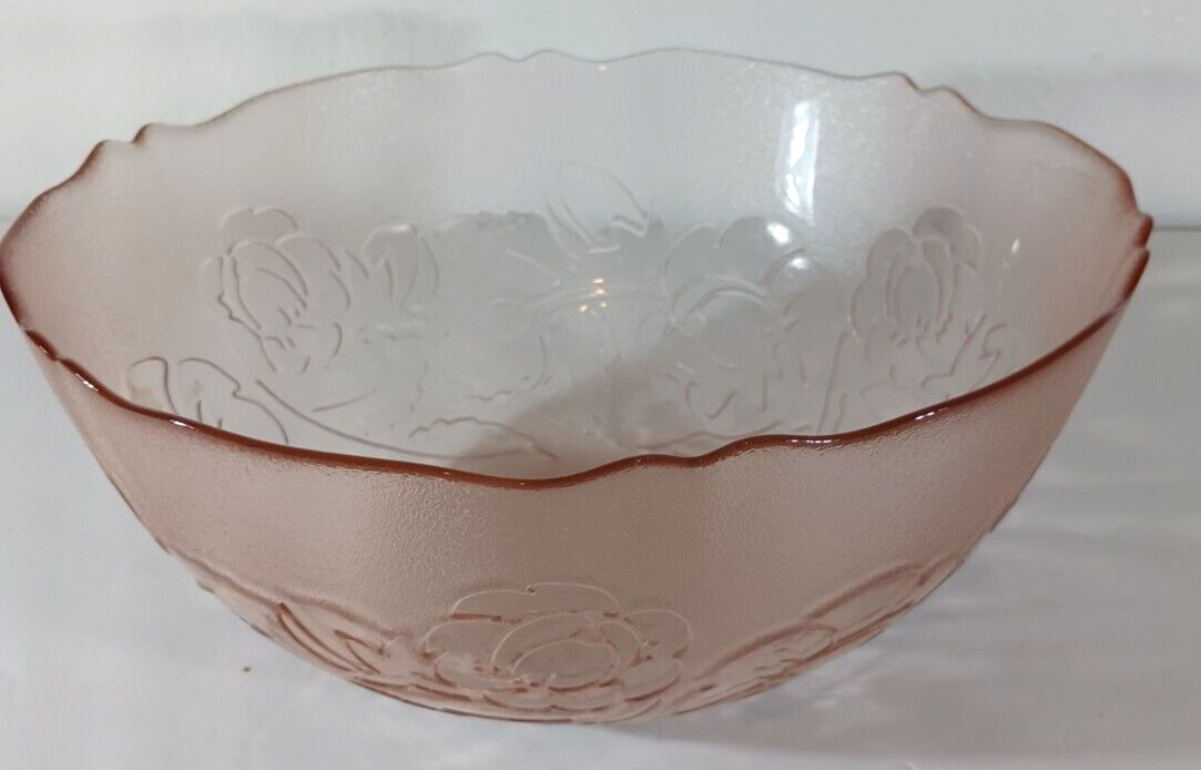 Primary image for Vintage Large ARCOROC France ROSA PINK Glass Serving Salad Bowl ROSES 9"