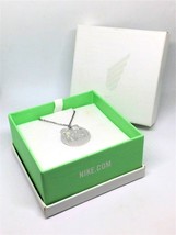 Nike WE RUN HKG 2015 Finisher&#39;s Faux Pearl Pendant Necklace - New In Box - $41.90