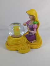Disney Parks-Tangled&#39;s Rapunzel &amp; Pascal w/Light Up Lantern Water/Snow Globe - £40.70 GBP