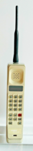 VINTAGE CELL PHONE 1989 MOTOROLA DYNATAC BRICK 8000M SET INCLUDES BATTER... - £782.94 GBP