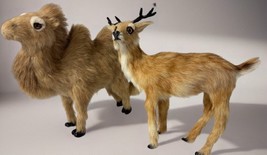 Vintage Furry Animal Figurines Deer And Camel Decor Set - $487.98 MXN