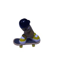 2001 Tech Deck Dude Billy Black Hat Crew #23A and Board - £33.81 GBP
