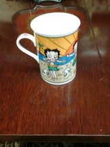 Betty Boop Aloha Betty Mug by Danbury Mint - £12.62 GBP