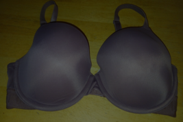 PINK BY VICTORIA&#39;S SECRET UNDERWIRE T-SHIRT BRA-34DD-GENTLY WORN-NICE - $8.59