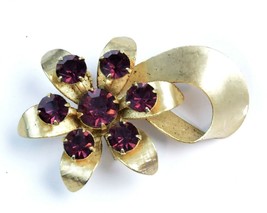 Shabby Chic Goldtone Flower Brooch Vintage Pin Purple Rhinestones - £10.87 GBP