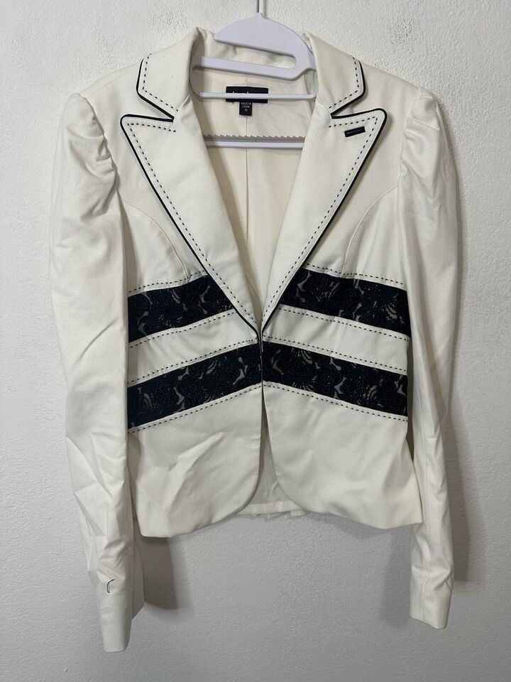 Bebe White Embroidered Black Pleated Back One Button Blazer Size 10 - $39.99