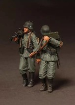 1/35 Resin Figures Model Kit German Soldiers Infantry Gunners WW2 Unpainted - £13.97 GBP