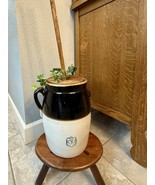 Vintage 3 Gallon Stoneware Butter Churn Crock w/ Lid &amp; Dasher - $2,141.96 MXN