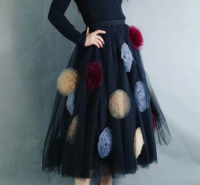Black tulle skirt outfit flower 1