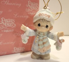 Precious Moments S’mitten With The Christmas Spirit Ornament 117784 Retired 2004 - $10.99