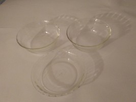 Pyrex clear bowls 465 and 206 - $18.99