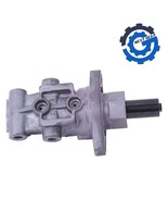 Reman by OEM Master Brake Cylinder for 2000-2004 Toyota Celica 11-2944 - $1,133.17 MXN