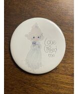 Vintage Round Novelty Pinback Button Precious Moments Love Lifted me Pin  - €6,02 EUR