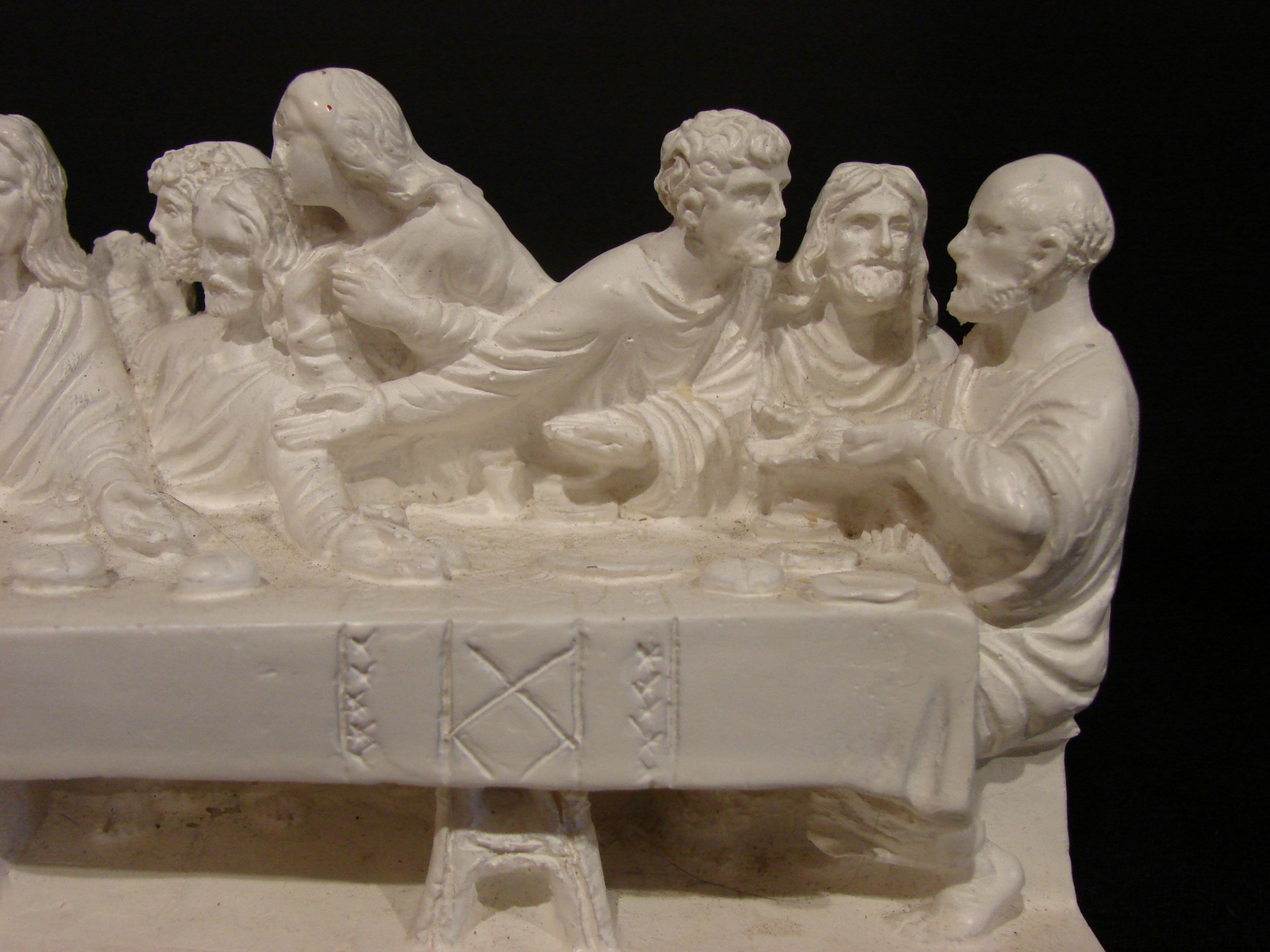 Vintage Last Supper L Toni Shelf Sculpture Jesus Disciples Resin Great Detail - £19.58 GBP