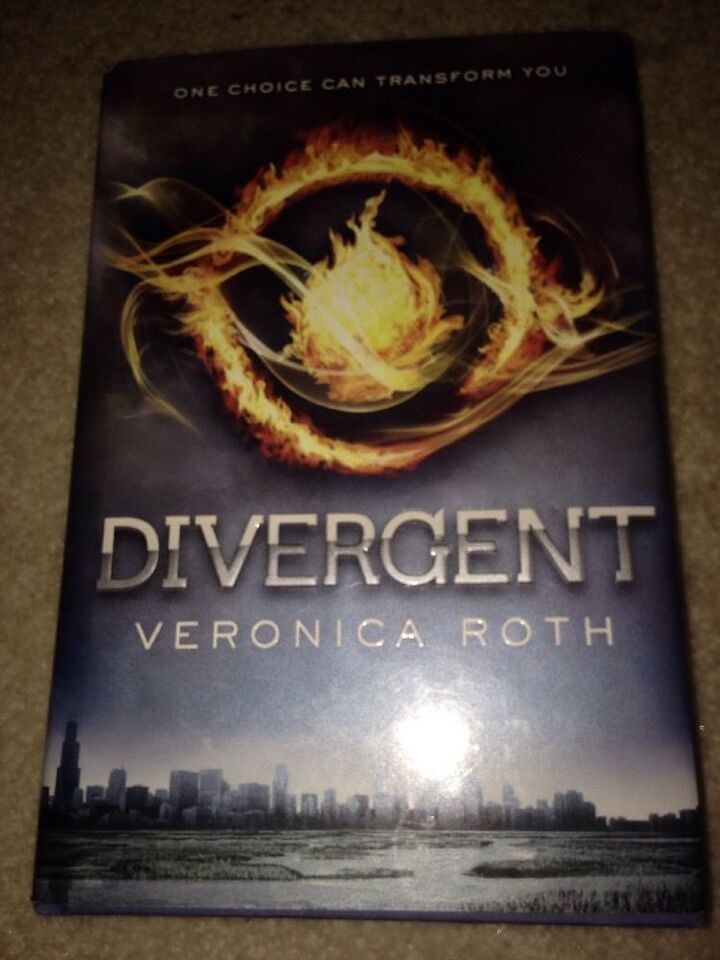 Divergent Veronica Roth - $6.93