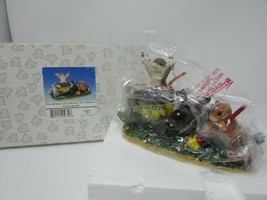Charming Tails 98/307 Friendship Is The Reason To Celebrate Lg Figurine Ltd Nib - $16.78