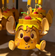 Disney Parks Munchlings Baked Treats Pineapple Stitch Upside-Down Cake Ornament - £22.37 GBP